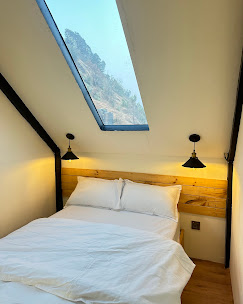 Company Banner 10